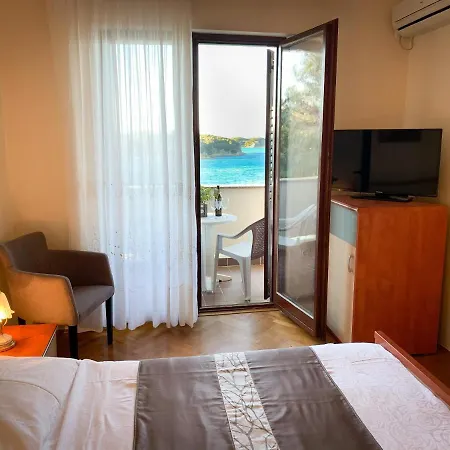Apartements And Next To The Sea - Belveder Rab * Supetarska Draga