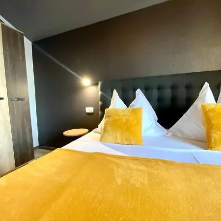 Apartements And Next To The Sea - Belveder Rab *