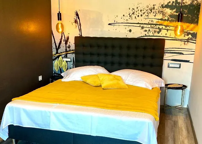 Apartements And Next To The Sea - Belveder Rab Sea And Sunset Wiew Bed & Breakfast 4*