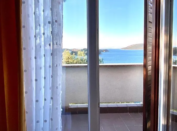 Apartements And Next To The Sea - Belveder Rab Sea And Sunset Wiew
