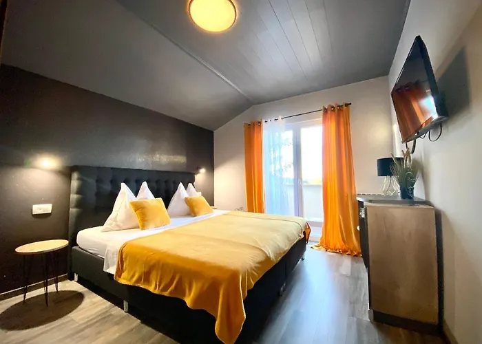 Apartements And Next To The Sea - Belveder Rab Sea And Sunset Wiew B&B 4*