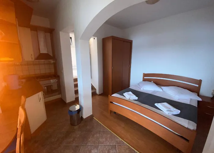 Apartements And Next To The Sea - Belveder Rab Sea And Sunset Wiew