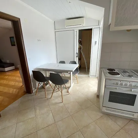 Bed & Breakfast Apartements And Next To The Sea - Belveder Rab Sea And Sunset Wiew 4*