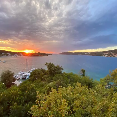 Apartements And Next To The Sea - Belveder Rab