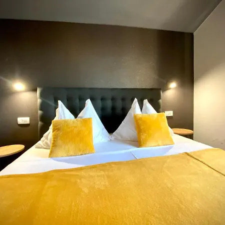 住宿加早餐酒店 Apartements And Next To The Sea - Belveder Rab 苏佩塔斯卡德拉加