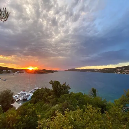 Apartements And Next To The Sea - Belveder Rab Sea And Sunset Wiew 4* Supetarska Draga