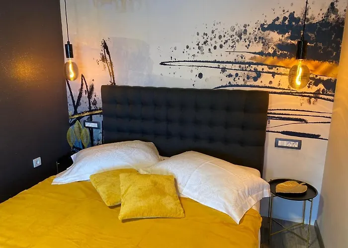 Apartements And Next To The Sea - Belveder Rab Sea And Sunset Wiew Bed & Breakfast 4*