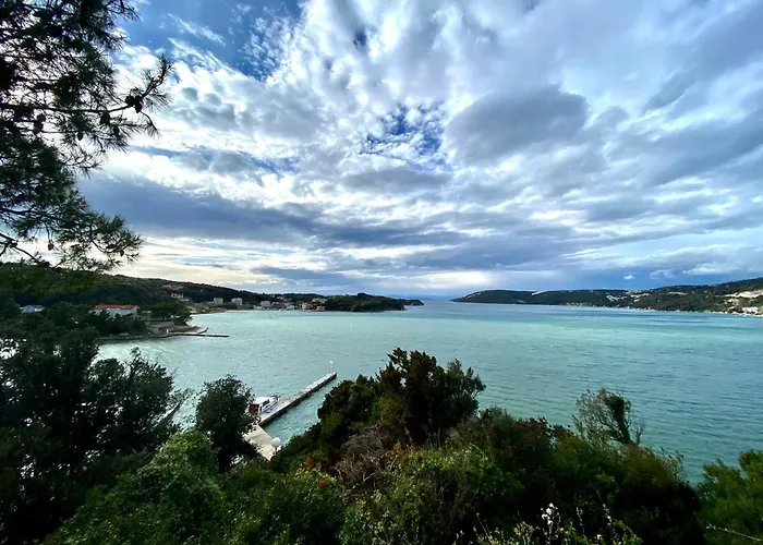 Apartements And Next To The Sea - Belveder Rab Sea And Sunset Wiew Panzió 4*